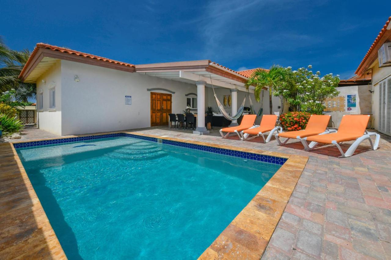 Villa Swiss Paradise With Private Pool Palm Beach Ngoại thất bức ảnh